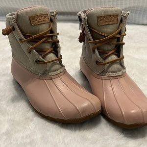 Pink Sperry saltwater duck booties